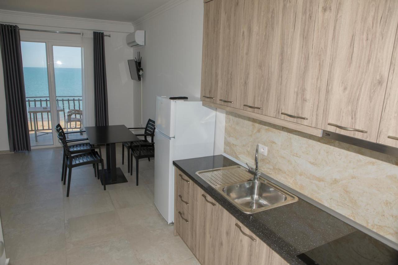 Soluna Apartments Shëngjin Eksteriør billede